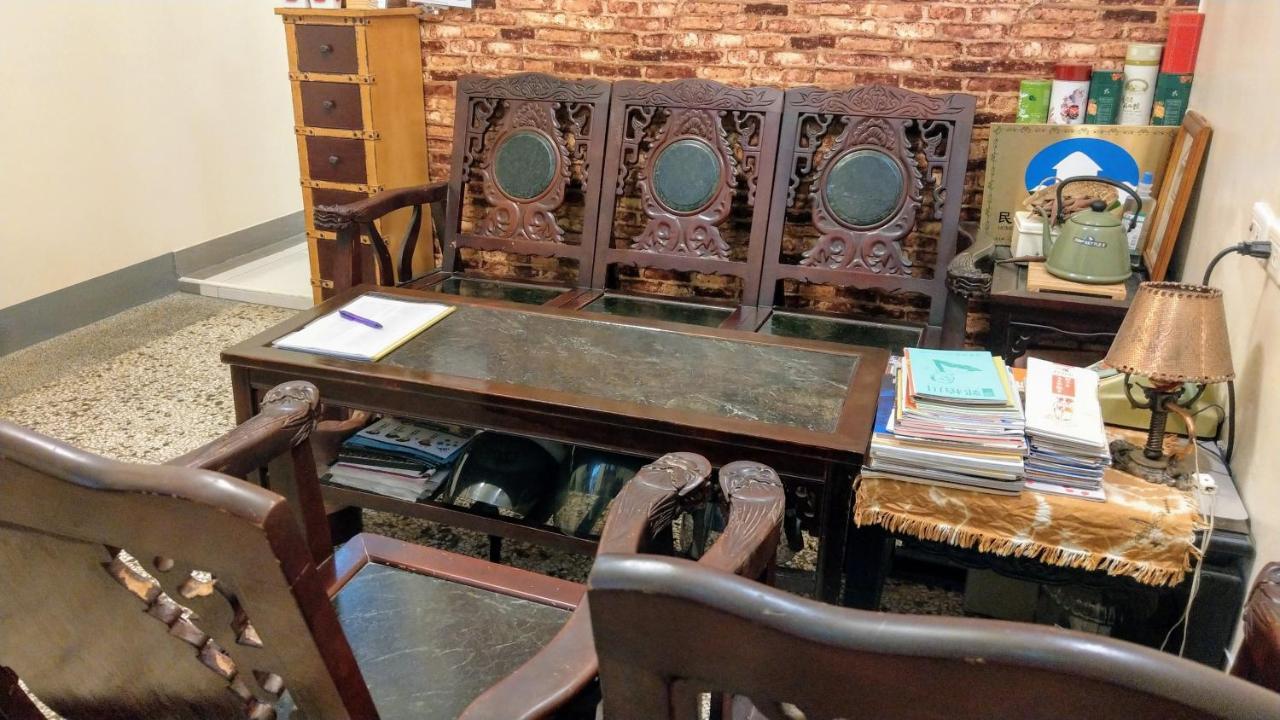 赤嵌厝child Come Home-依人數床位數計價開放房型 Тайнан Екстериор снимка