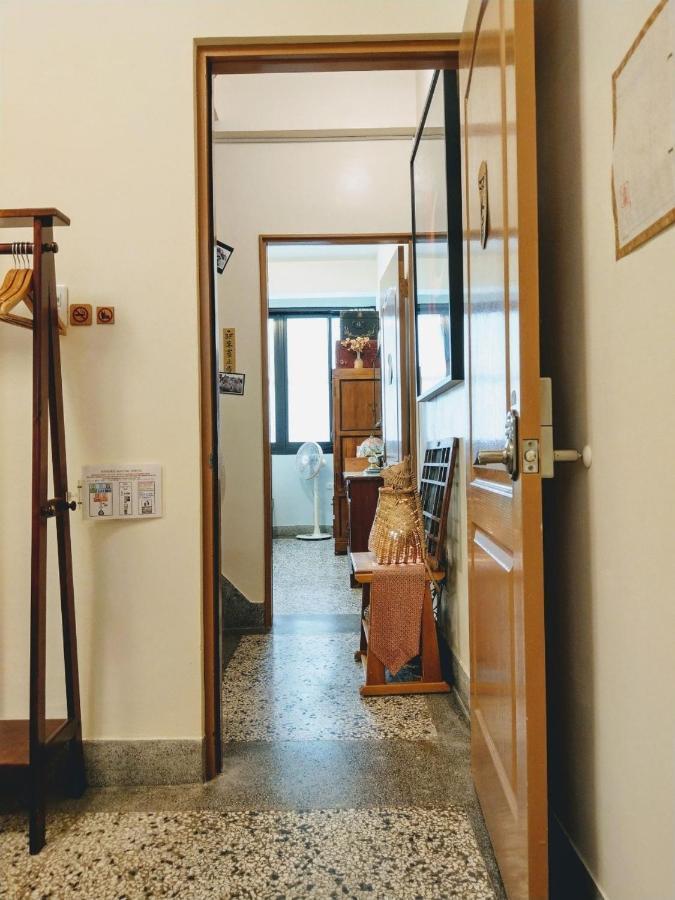 赤嵌厝child Come Home-依人數床位數計價開放房型 Тайнан Екстериор снимка